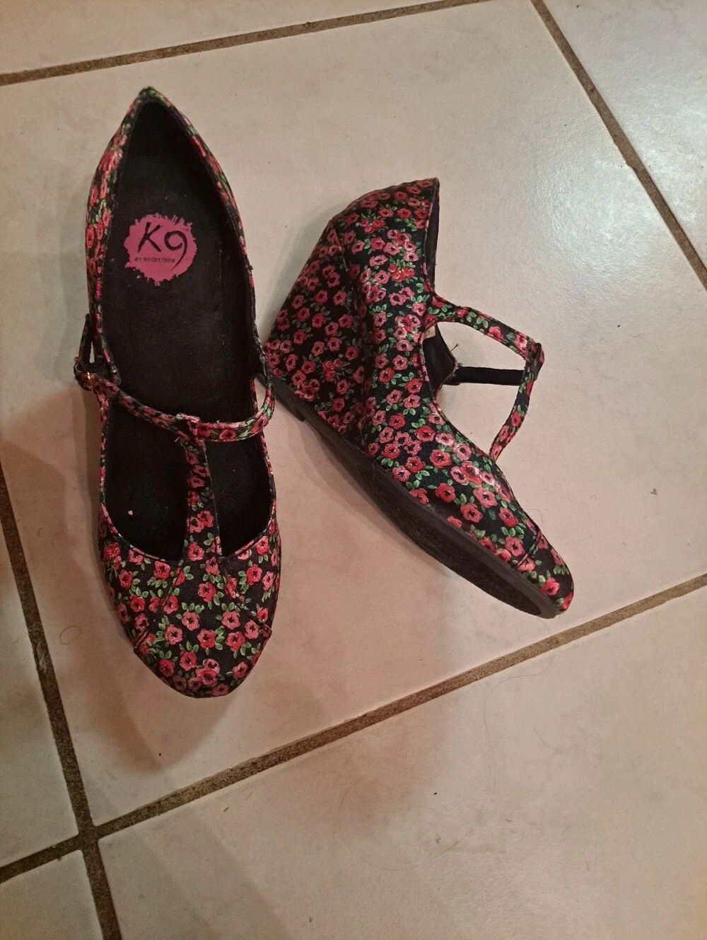 K9 By Rocketdog Floral Mary Jane Dress Shoes - Black with Pink Floral